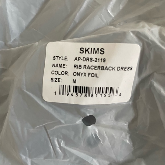 skims soft lounge shimmer racer back dress size M in onyx - Picture 6 of 6